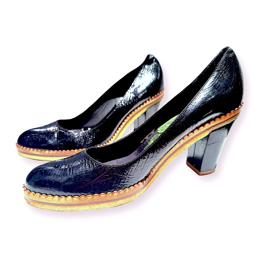 [ KENZO ] Black Patent Leather Pumps w/Wedge Heel : Sz 39